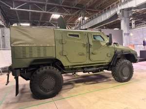 BlueSpace Technology lansează VLAH, prima maşină blindată fabricată 100% în România